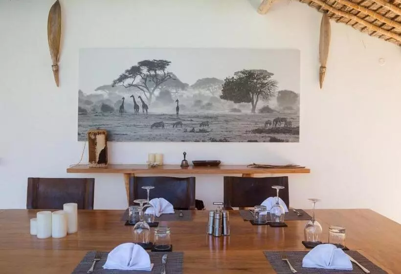 اتاق لوکس, The Kasa Malindi    Formerly Leopard Point Beach Resort