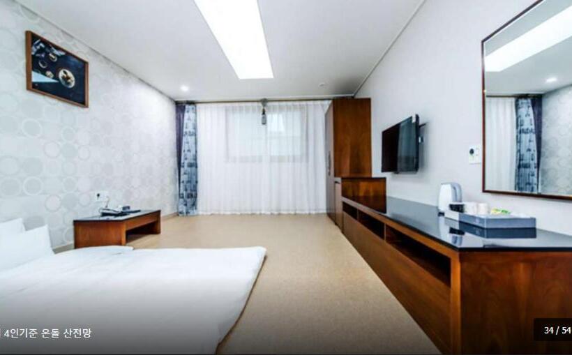 Habitació Familiar Vista Muntanya, The Stay Century