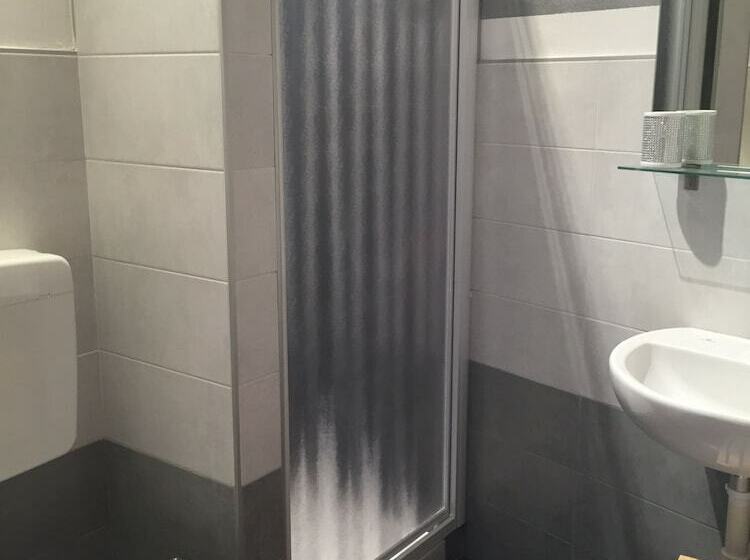 اتاق استاندارد با سرویس بهداشتی مشترک, Domus Mea  Adults Only