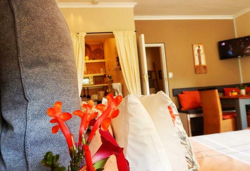 Appartement met 1 Slaapkamer en Uitzicht op de Tuin, Khashamongo B & B