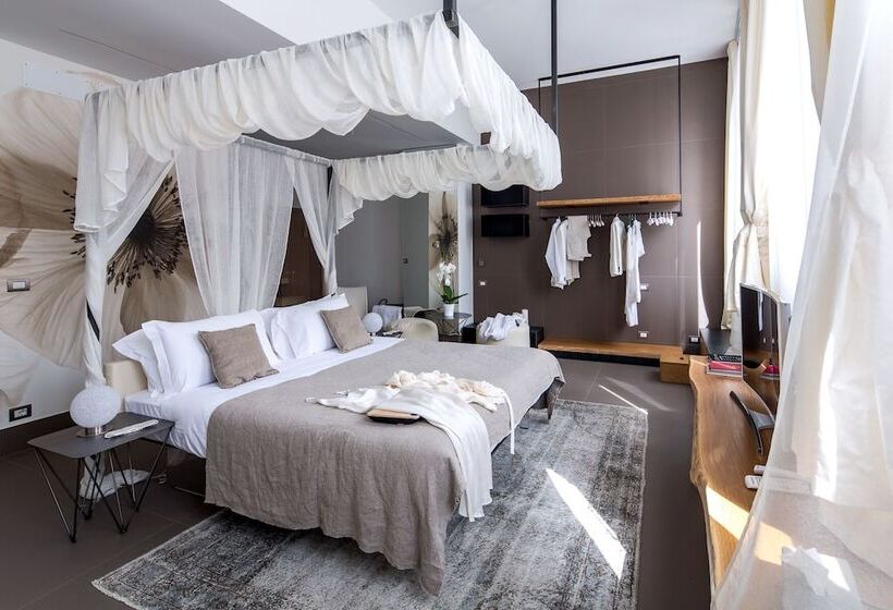 سوییت لوکس, Mercatovecchio Luxury Suites