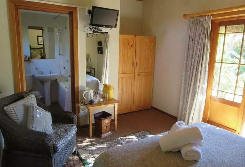 Standard-huone Puutarhanäkymä, Villa Reinet Guest House