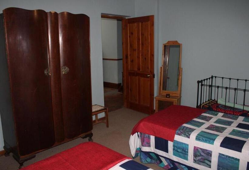 בקתת חדר, Villa Reinet Guest House