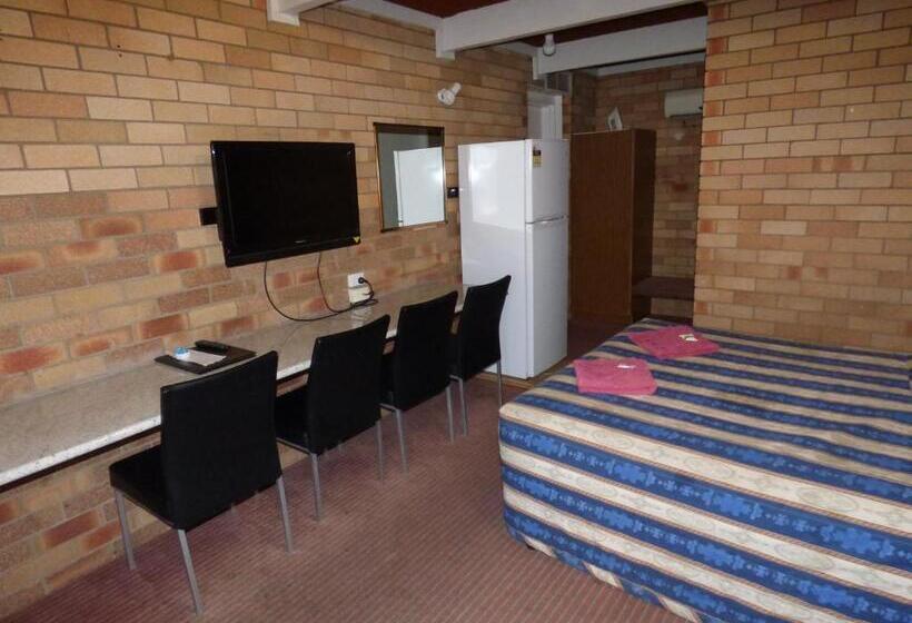 Апартаменты 2 Спальни, Red Chief Motel
