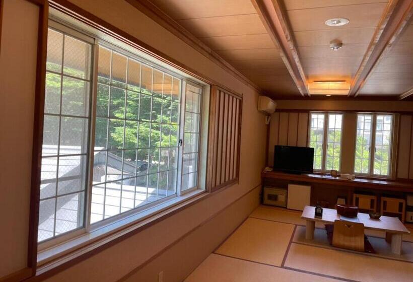 Семейный Номер Совместный Санузел, Dormy Club Karuizawa