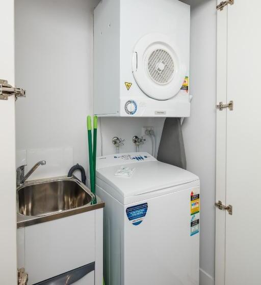 침실 3개 아파트, Central Holborn Apartments