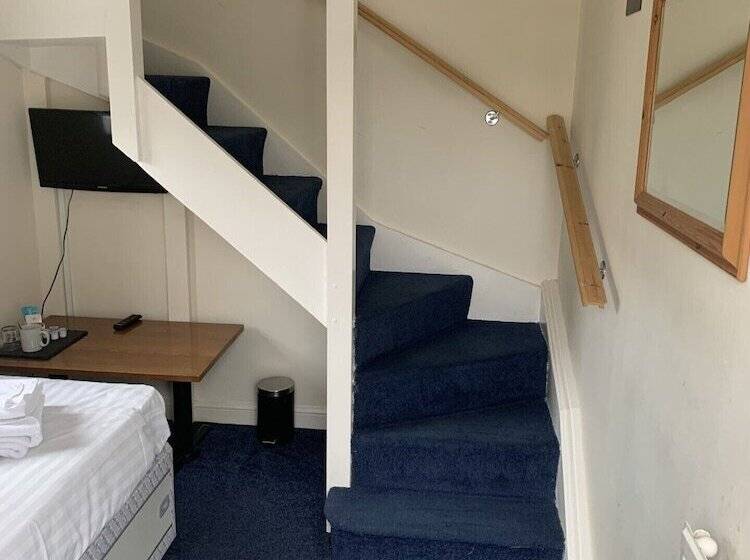 スタンダードシングルルーム, The Cromwell Arms Inn