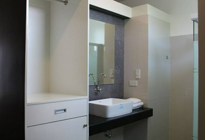 סטודיו דלוקס, Be Ing Suites