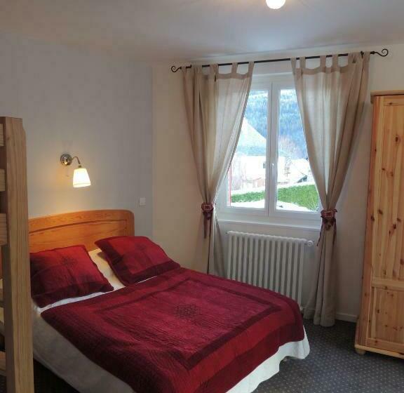 스탠다드 룸, Restaurant Du Plomb Du Cantal