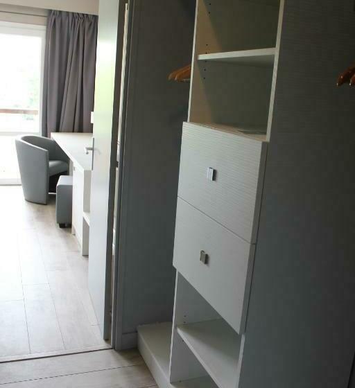 اتاق استاندارد با بالکن, Le Quincangrogne