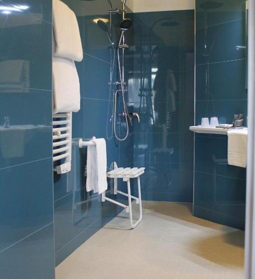 اتاق استاندارد برای معلولان, Le Quincangrogne