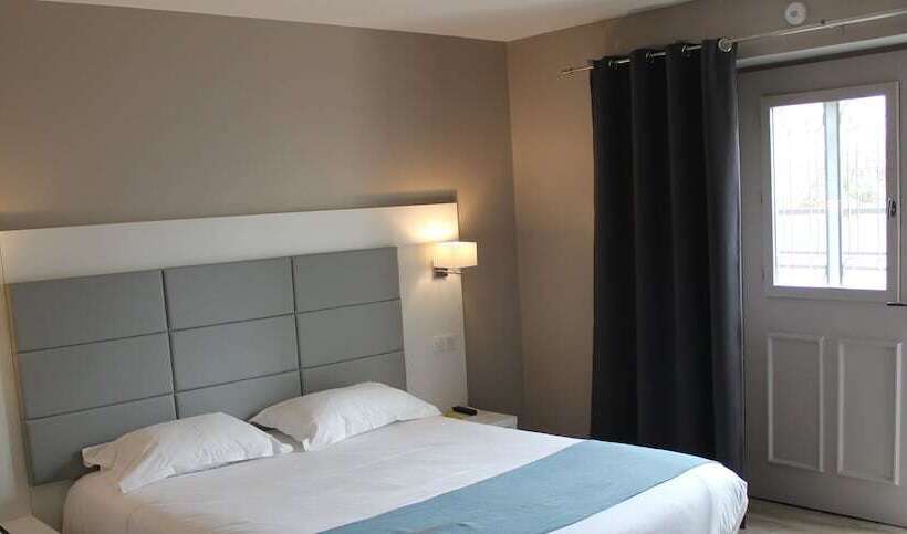 اتاق استاندارد برای معلولان, Le Quincangrogne