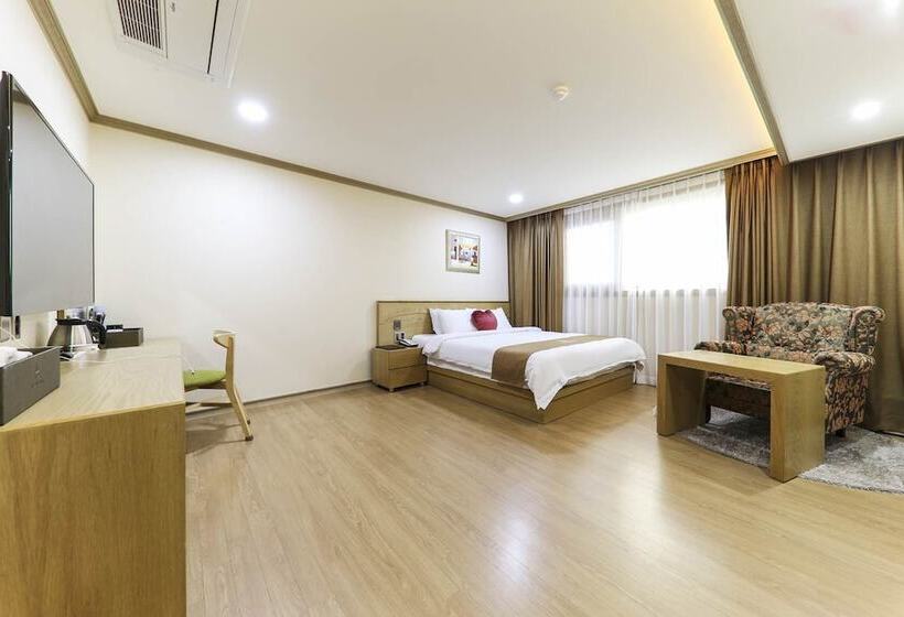 デラックスルーム, Nohyung