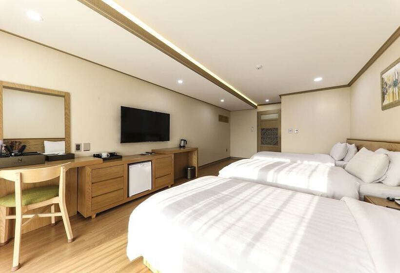 スタンダードトリプルルーム, Nohyung