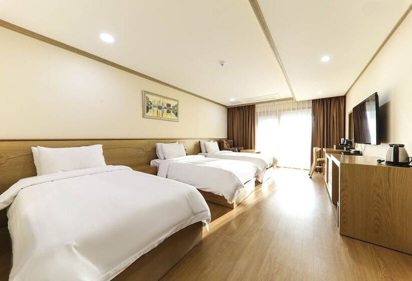 スタンダードトリプルルーム, Nohyung