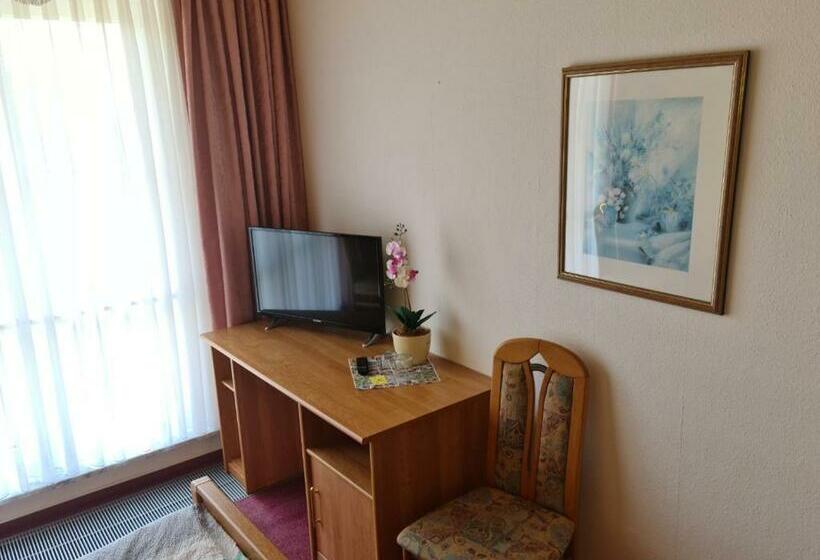 Номер Стандарт, Restaurant Am Worns Berg