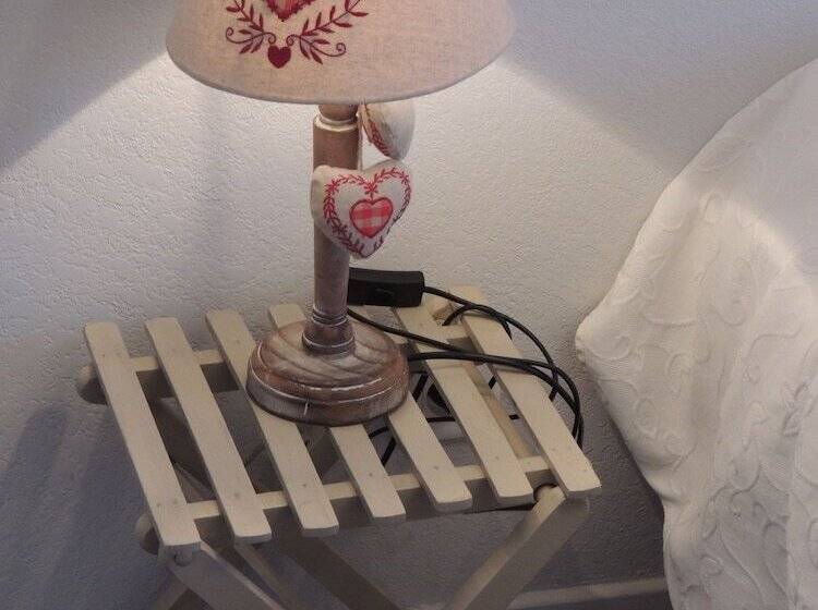 스탠다드 룸, Restaurant Du Plomb Du Cantal