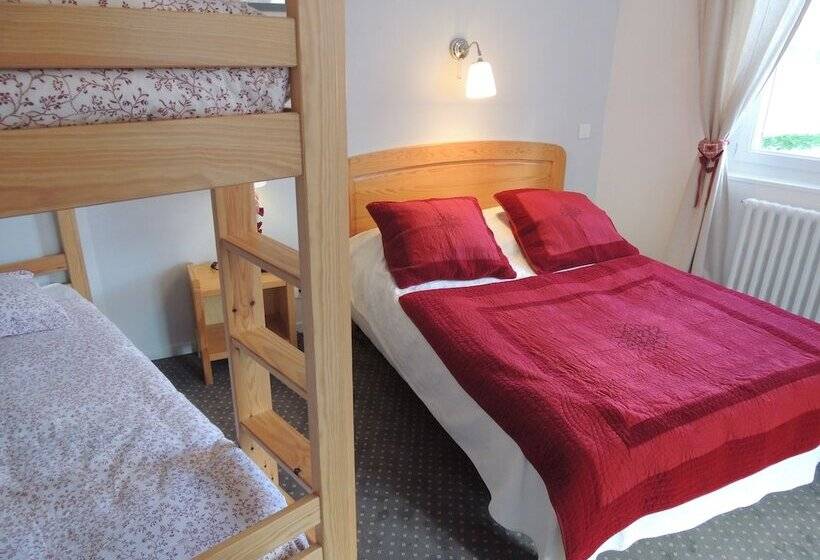 스탠다드 룸, Restaurant Du Plomb Du Cantal