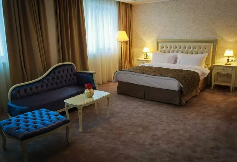 スーペリアールーム, Roman By Dumbrava Business Resort