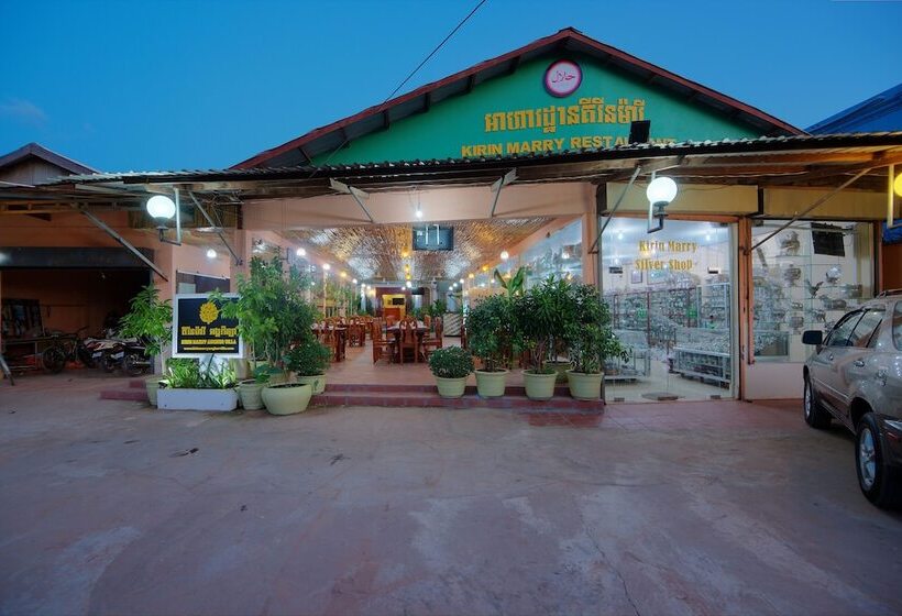 コンフォートトリプルルーム, Serkirin Mary Angkor Villa