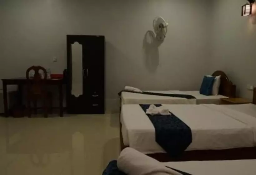 اتاق راحتی سه تخته, Serkirin Mary Angkor Villa