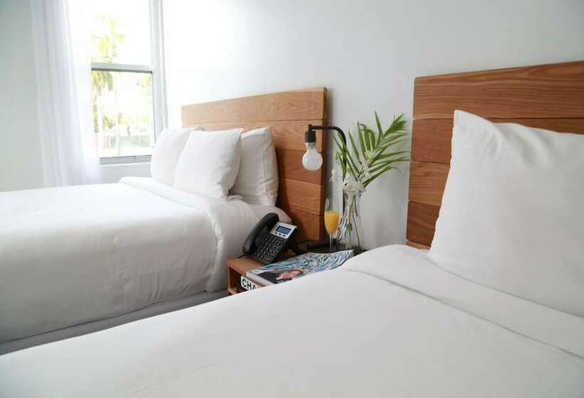 חדר סטנדרט שתי מיטות זוגיות, The Meridian Hotel Miami Beach