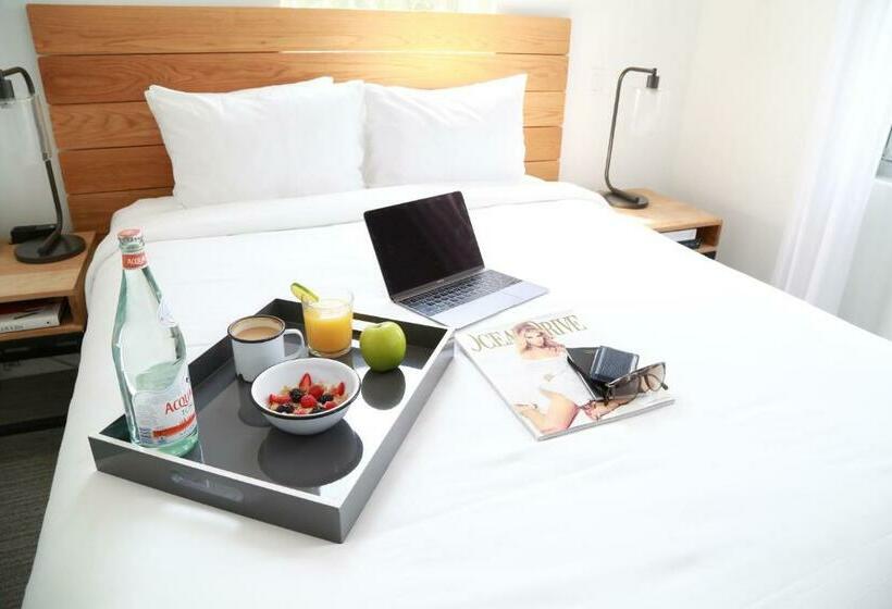 חדר סטנדרט, The Meridian Hotel Miami Beach