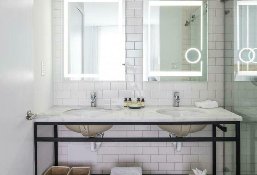 חדר סטנדרט עם מיטת קינג, The Meridian Hotel Miami Beach