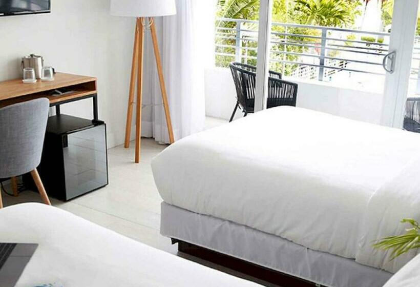 חדר סטנדרט שתי מיטות זוגיות, The Meridian Hotel Miami Beach