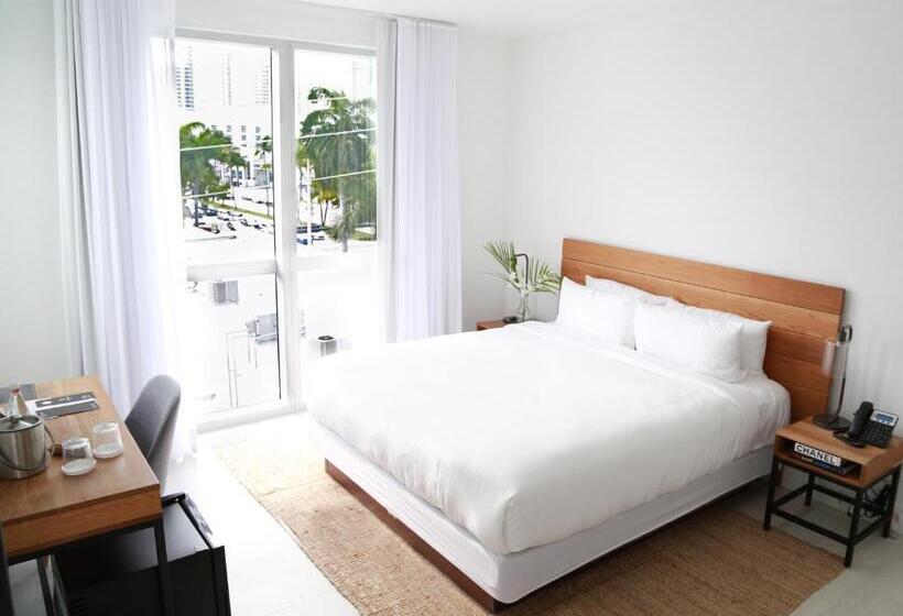 חדר סטנדרט, מיטת קינג, מותאם לאדם עם מוגבלויות, The Meridian Hotel Miami Beach