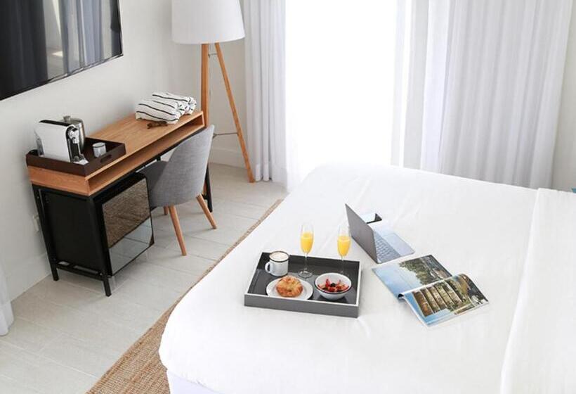 חדר סטנדרט מיטה זוגית, The Meridian Hotel Miami Beach