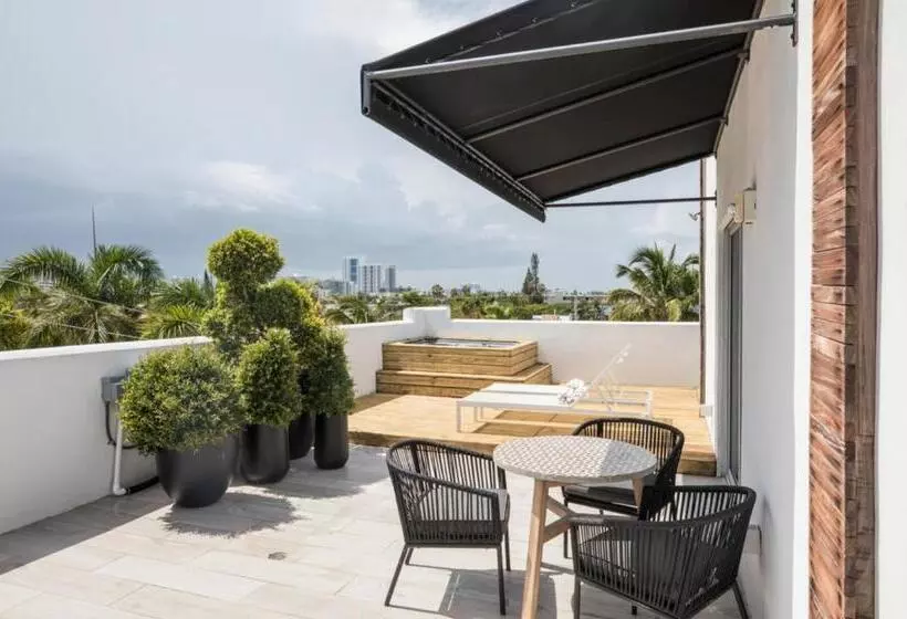 ダブルベッドスタンダードルーム, The Meridian Hotel Miami Beach