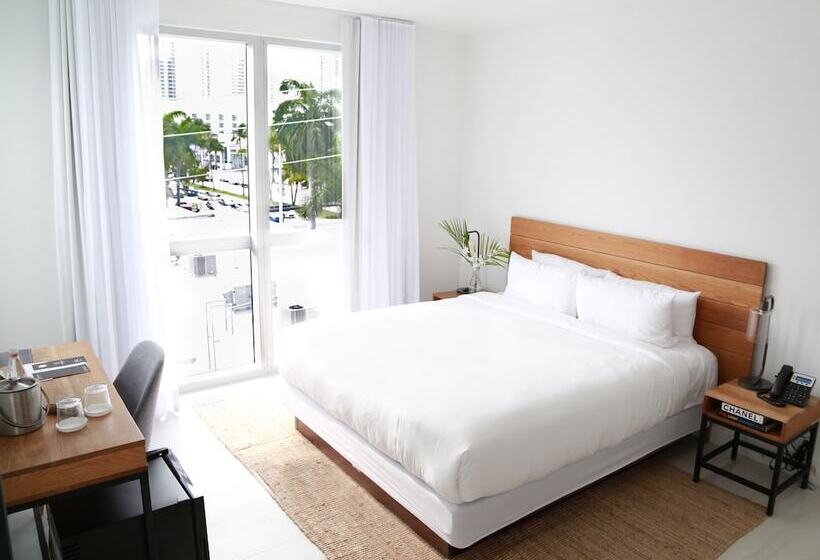 חדר סטנדרט מיטה זוגית, The Meridian Hotel Miami Beach