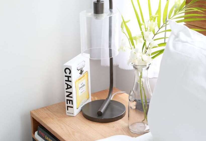 חדר קלאב, The Meridian Hotel Miami Beach