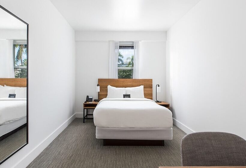 חדר בסיסי, The Meridian Hotel Miami Beach