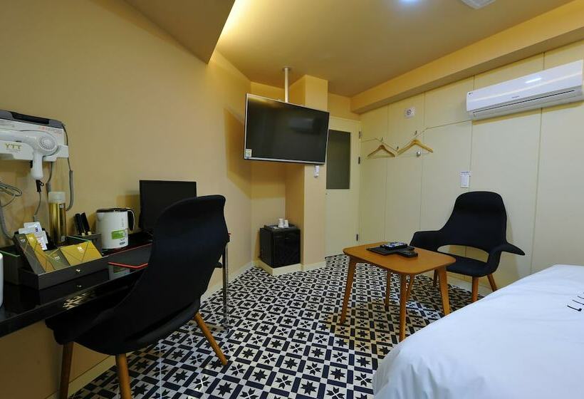 经济房, Ytt Hotel Nampo Dong Busan