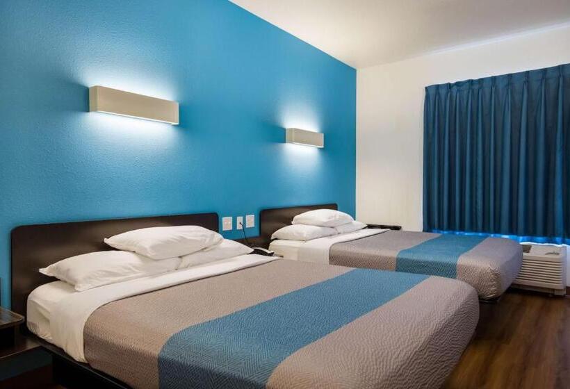 جناح ديلوكس, Motel 6 Poplar Bluff, Mo