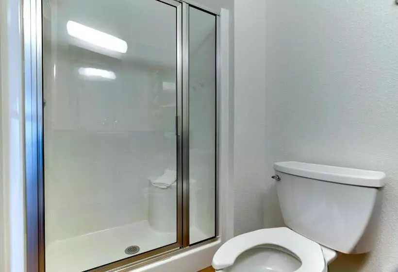 デラックススイート, Motel 6 Poplar Bluff, Mo