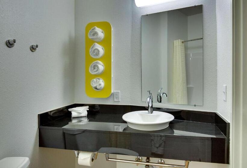 장애인을 위한 스탠다드 룸, Motel 6 Poplar Bluff, Mo