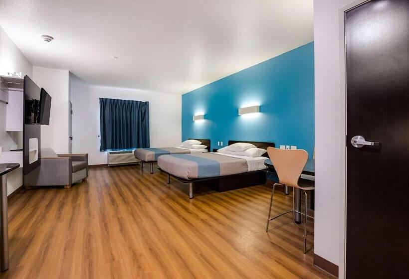 장애인을 위한 스탠다드 룸, Motel 6 Poplar Bluff, Mo