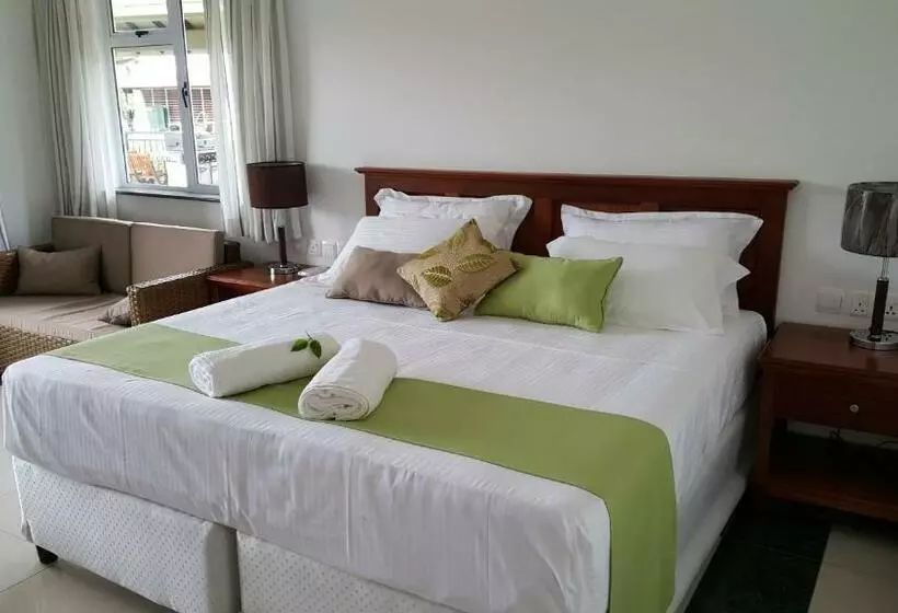 آپارتمان 2 خوابه با چشم‌انداز دریا, Bambous River Lodge