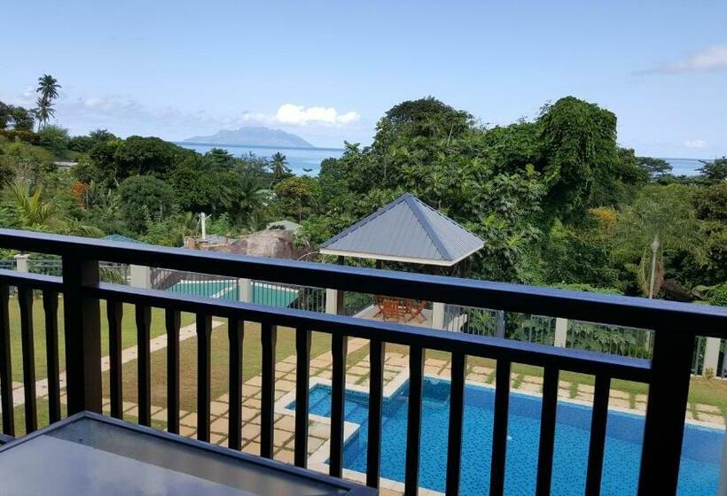 آپارتمان 2 خوابه با چشمانداز دریا, Bambous River Lodge