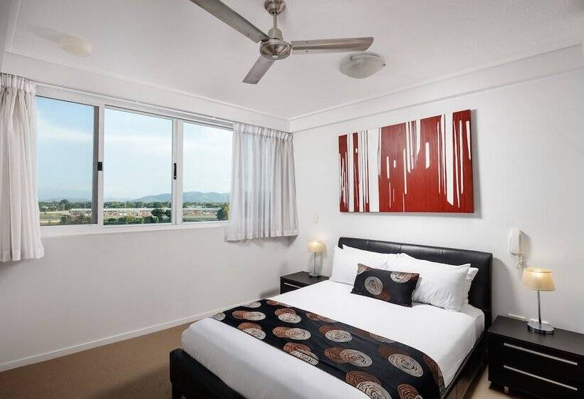 침실 3개 아파트, Central Holborn Apartments