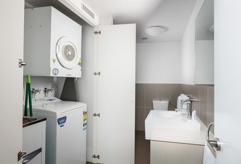 침실 3개 아파트, Central Holborn Apartments