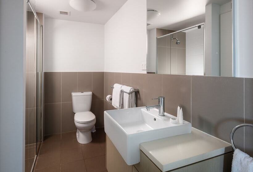 침실 3개 아파트, Central Holborn Apartments