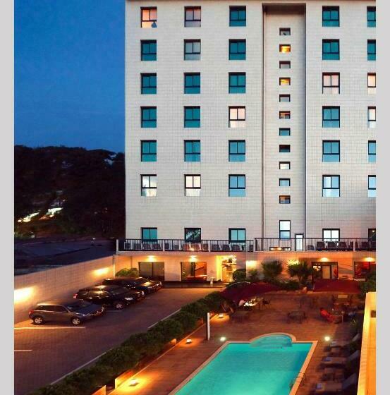 اتاق لوکس, Star Land Hotel Bonapriso