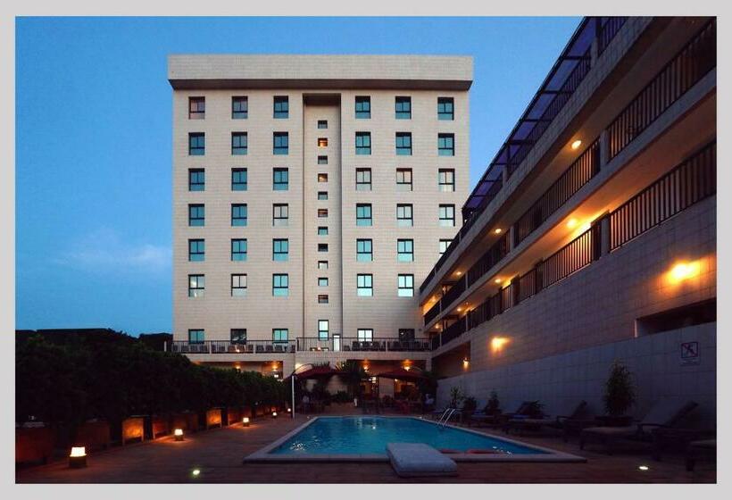 اتاق لوکس, Star Land Hotel Bonapriso