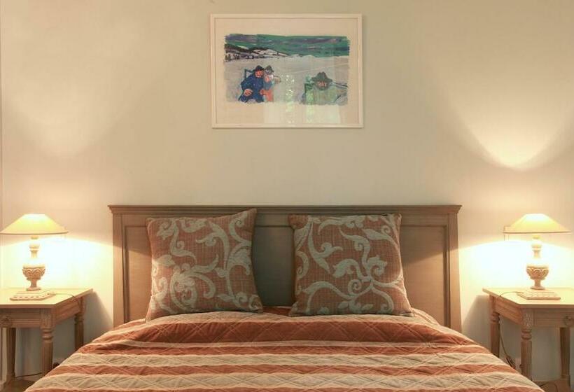 غرفة قياسية مزوَّدة بشُرفة, Château De La Prade