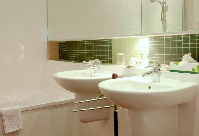 غرفة قياسية مزوَّدة بشُرفة, Château De La Prade