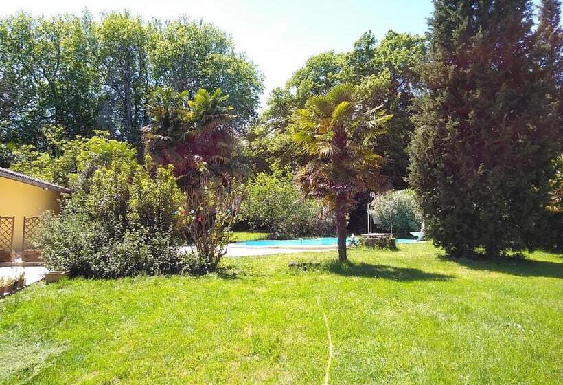 شقة غرفة واحدة مطلة على حمام السباحة, Château De La Prade